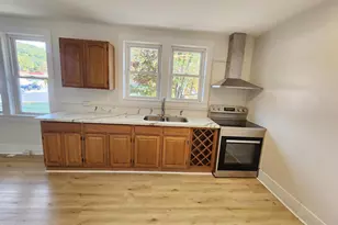 14200 Stonefield Ln, Cumberland, MD 21502 - Photo 5