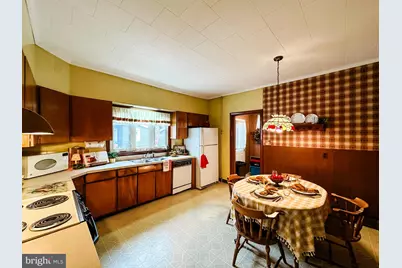 82 E Main Street, Lonaconing, MD 21539 - Photo 11