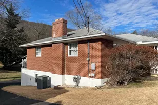 1806 Holland St, Cumberland, MD 21502 - Photo 3