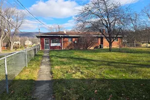 14201 Maple Leaf Dr SE, Cumberland, MD 21502 - Photo 5