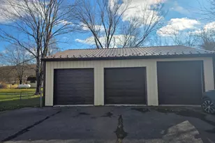 14201 Maple Leaf Dr SE, Cumberland, MD 21502 - Photo 9