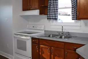 12024 Iris Ave, Cumberland, MD 21502 - Photo 9