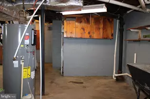 12024 Iris Ave, Cumberland, MD 21502 - Photo 37