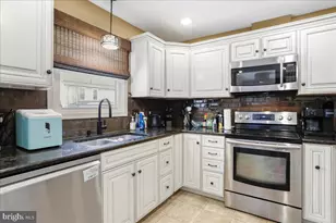 419 Avirett Ave, Cumberland, MD 21502 - Photo 7