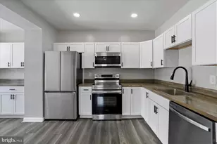 12702 Bowling St, Cumberland, MD 21502 - Photo 9