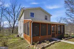 12604 Longs Hollow Rd SE, Cumberland, MD 21502 - Photo 3