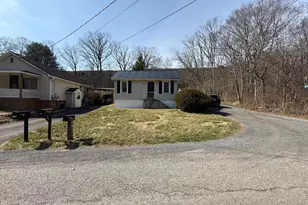 12413 Shadoe Hollow Rd NE, Cumberland, MD 21502 - Photo 1