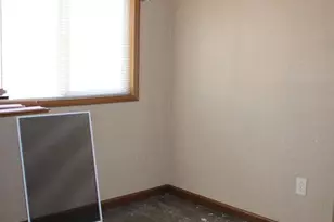 15904 Woodsview Dr, Frostburg, MD 21532 - Photo 13