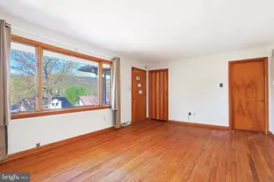 12043 Iris Ave, Cumberland, MD 21502 - Photo 9