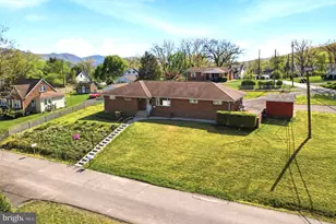 12043 Iris Ave, Cumberland, MD 21502 - Photo 3