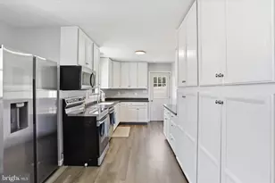 609 Wellington Ln, Cumberland, MD 21502 - Photo 7