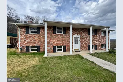 609 Wellington Lane, Cumberland, MD 21502 - Photo 3