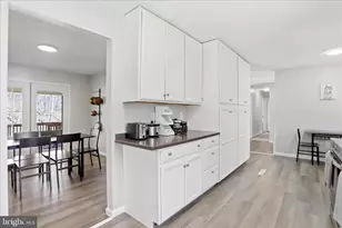 609 Wellington Ln, Cumberland, MD 21502 - Photo 9