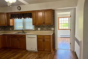 126 Washington St, Frostburg, MD 21532 - Photo 11