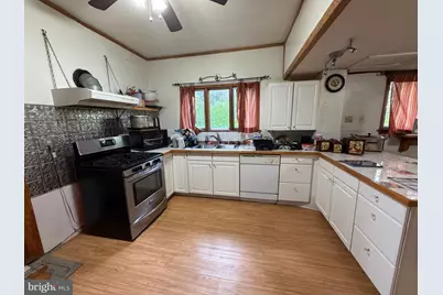 215 Hammond Street, Westernport, MD 21562 - Photo 25