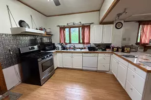 215 Hammond St, Westernport, MD 21562 - Photo 25