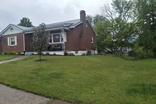 40 Memorial Ave, Cumberland, MD 21502 - Photo 3