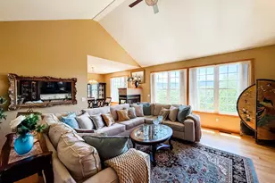 10002 Carrington Ct, Cumberland, MD 21502 - Photo 11