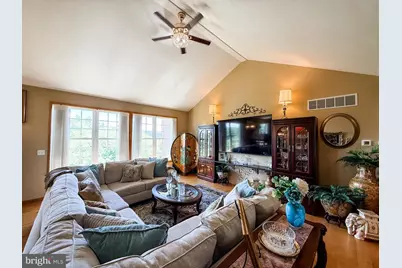 10002 Carrington Court, Cumberland, MD 21502 - Photo 9