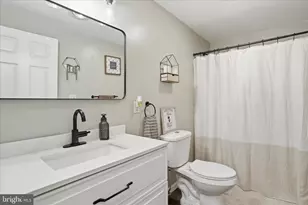 10110 Hillcrest Dr, Cumberland, MD 21502 - Photo 19