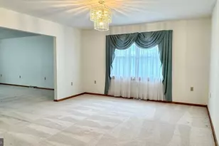 608 Wellington Ln, Cumberland, MD 21502 - Photo 9