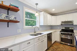 15206 Bourbon St SW, Cresaptown, MD 21502 - Photo 5