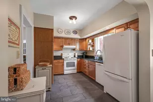 1816 Bedford St, Cumberland, MD 21502 - Photo 13