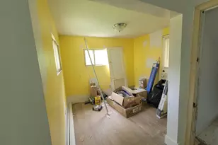 11907 Iris Ave, Cumberland, MD 21502 - Photo 3