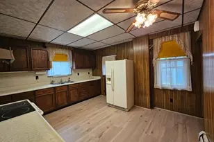 223 Grand Ave, Cumberland, MD 21502 - Photo 15