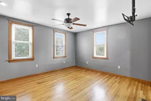 45 New Hampshire Ave, Cumberland, MD 21502 - Photo 9
