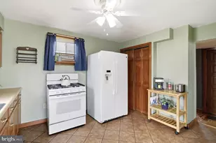45 New Hampshire Ave, Cumberland, MD 21502 - Photo 11