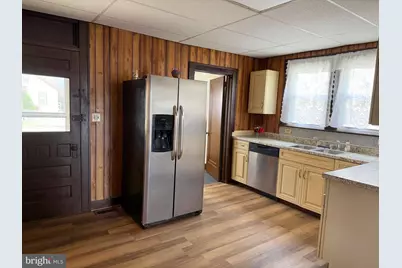 22 S Massachusetts Avenue, Cumberland, MD 21502 - Photo 9
