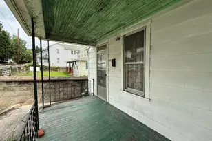 408 Hammond St, Westernport, MD 21562 - Photo 3