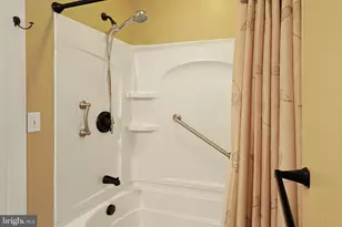 227 Wallace St, Cumberland, MD 21502 - Photo 11
