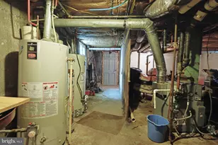 227 Wallace St, Cumberland, MD 21502 - Photo 35