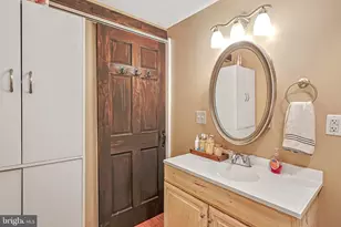18 Park St, Frostburg, MD 21532 - Photo 17