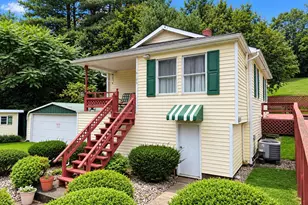 10105 Country Club Rd SE, Cumberland, MD 21502 - Photo 1