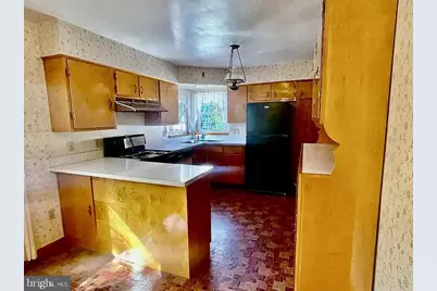 623 Hill Top Drive, Cumberland, MD 21502 - Photo 5