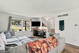 14102 Cedarwood Dr SW, Cresaptown, MD 21502 - Photo 3