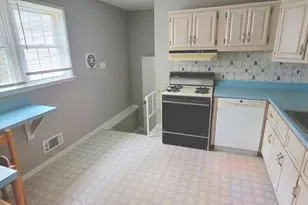 1015 Marleigh Cir, Towson, MD 21204 - Photo 3