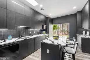 3207 Midfield Rd, Pikesville, MD 21208 - Photo 9