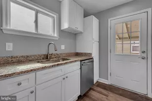 8114 Longpoint Rd, Dundalk, MD 21222 - Photo 15