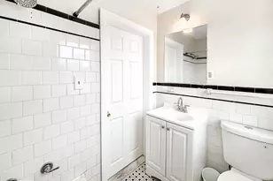 8529 Chestnut Oak Rd, Parkville, MD 21234 - Photo 7