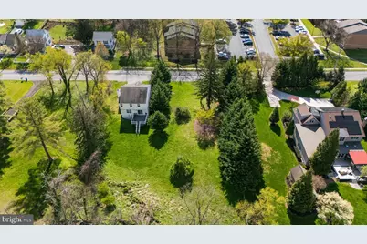 8 Saint Thomas, Owings Mills, MD 21117 - Photo 9