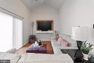 8101 Greenspring Way, Owings Mills, MD 21117 - Photo 15