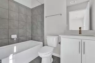 5048 Silver Oak Dr, Rosedale, MD 21237 - Photo 13