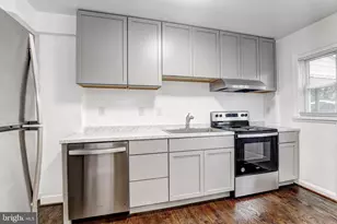 3323 Wallford Dr, Baltimore, MD 21222 - Photo 17