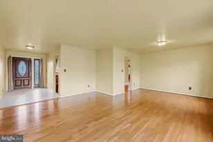 9600 Brookbend Rd, Baltimore, MD 21236 - Photo 19