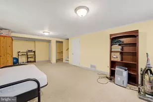 9600 Brookbend Rd, Baltimore, MD 21236 - Photo 35