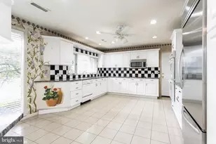 7920 Long Meadow Rd, Baltimore, MD 21208 - Photo 11